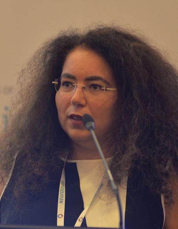 Maître de conférences Dr. Cosmina Ioana Bondor